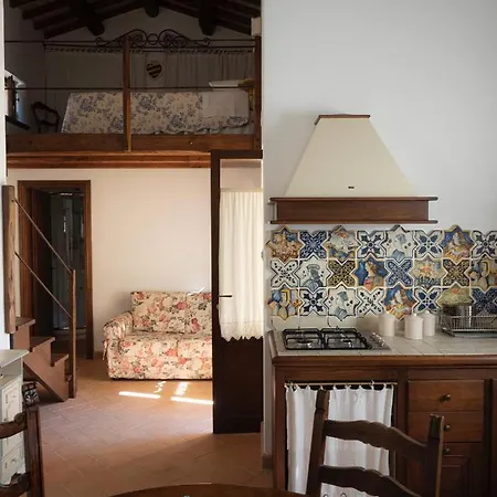 مزرعة للإقامة Il Borgo Di San Michele