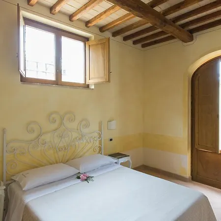 مزرعة للإقامة Il Borgo Di San Michele